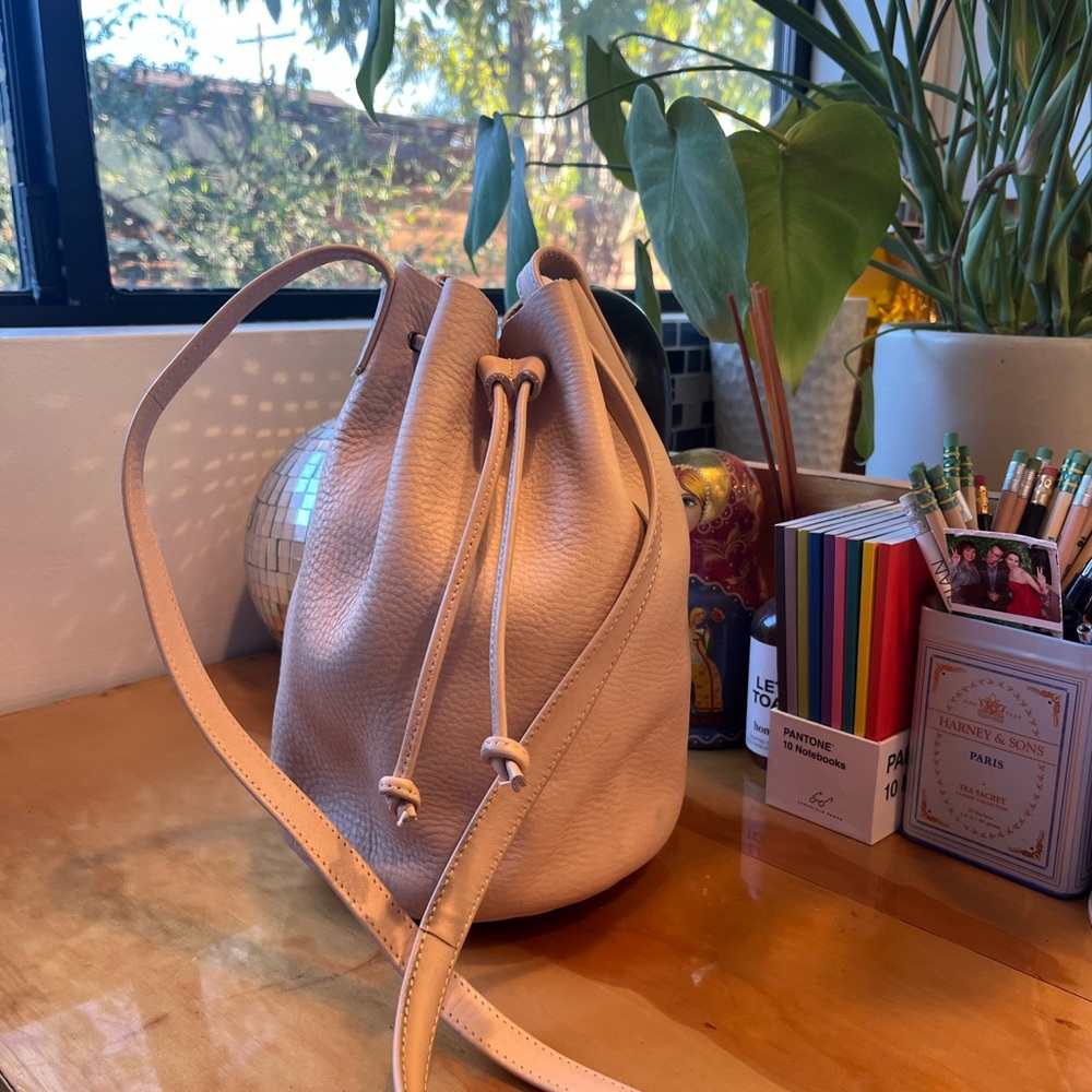 Baggu Drawstring Purse - Peach/Cream Color